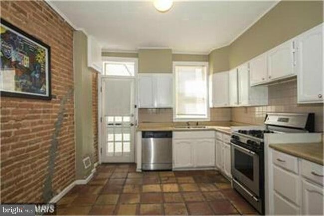 31 E Barney St in Baltimore, MD - Building Photo - Building Photo