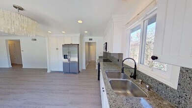 16242 Eagle Ln in Huntington Beach, CA - Building Photo - Building Photo