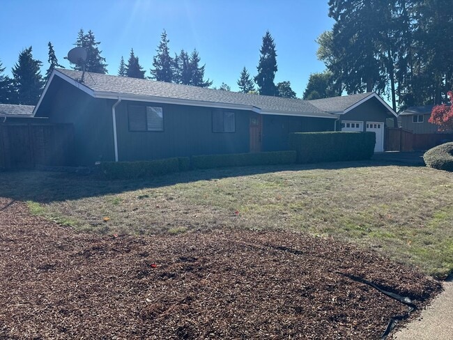 400 Kingsbury Ave in Eugene, OR - Building Photo - Building Photo