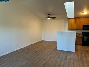 952 Villa Terrace in Brentwood, CA - Building Photo - Building Photo