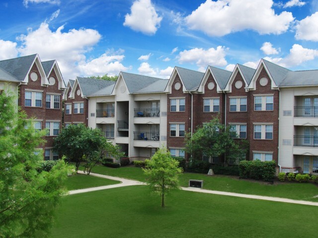 MidTown Apartments in Lexington, KY - Building Photo