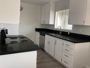 2508 Highland Ave, Unit B in Manhattan Beach, CA - Foto de edificio - Building Photo