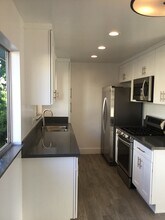 2604 Graham Ave, Unit C-Upper in Redondo Beach, CA - Foto de edificio - Building Photo