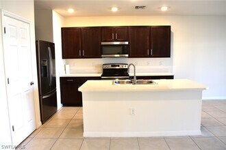 15062 Wildflower Cir in Naples, FL - Building Photo - Building Photo