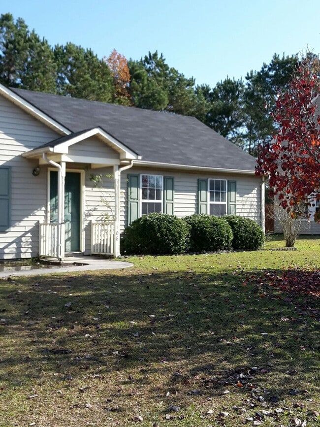 108 Horse Shoe Bend in Jacksonville, NC - Building Photo - Building Photo