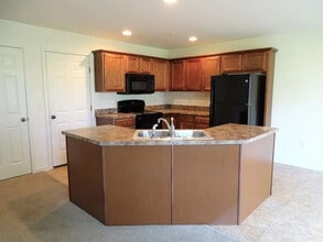 181 Linda Sue Ln in Myerstown, PA - Building Photo - Building Photo