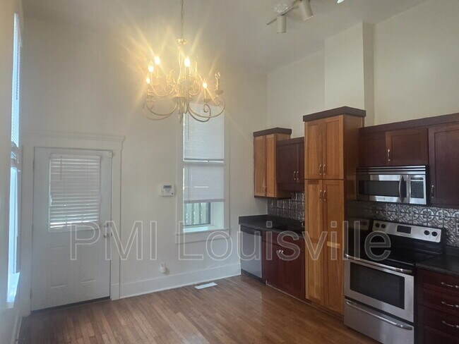 1156 S Brook St in Louisville, KY - Building Photo - Building Photo