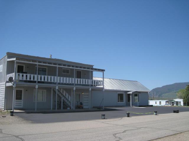 202 Grand Ave in Kremmling, CO - Building Photo