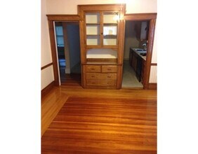 21 Bradbury Ave-Unit -1 in Medford, MA - Building Photo - Building Photo