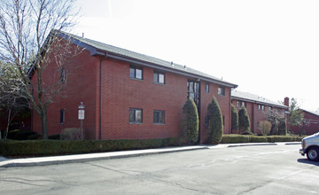 Harrison House Condominium in Harrison, NY - Building Photo - Building Photo