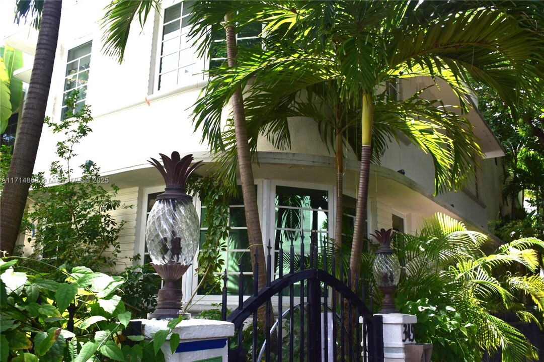 349 Meridian Ave in Miami Beach, FL - Building Photo