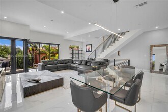 820 NE 2nd St in Fort Lauderdale, FL - Building Photo - Building Photo