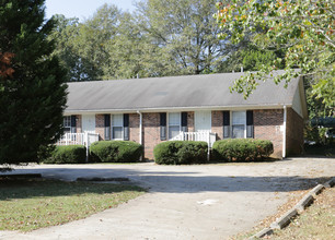 82-86 Farmer St in Newnan, GA - Building Photo - Building Photo