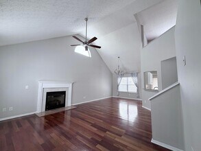 9135 Windy Creek Dr in Columbus, OH - Building Photo - Building Photo