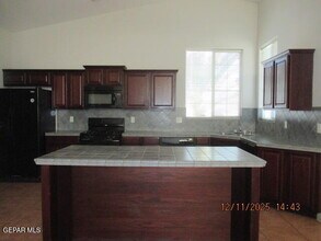 7351 9th St in Canutillo, TX - Building Photo - Building Photo