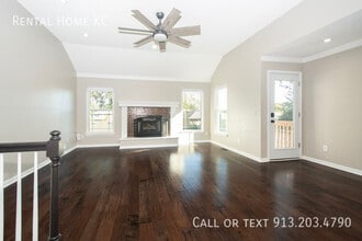 582 W Layton St in Olathe, KS - Building Photo - Building Photo