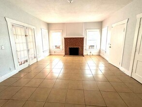 105 N 17th St W-Unit -1 in Bradenton, FL - Building Photo - Building Photo