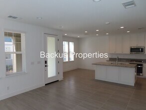 2786 Telegraph Blvd in Marina, CA - Foto de edificio - Building Photo