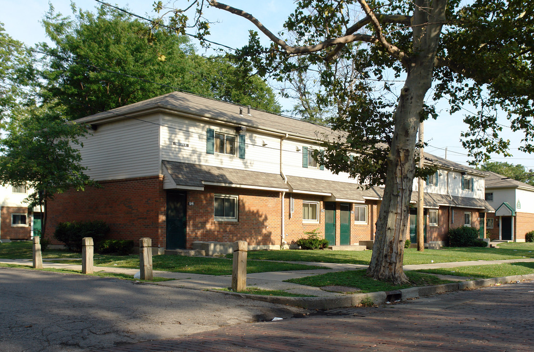 Port Lawrence in Toledo, OH - Building Photo