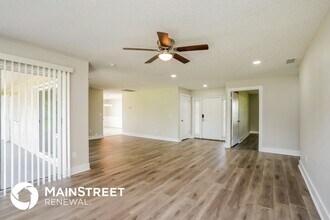1725 SW 2nd Pl in Cape Coral, FL - Building Photo - Building Photo