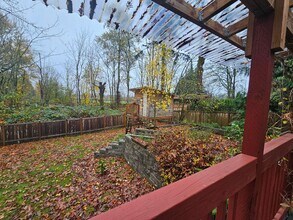 10620 171st Ave NE in Redmond, WA - Building Photo - Building Photo