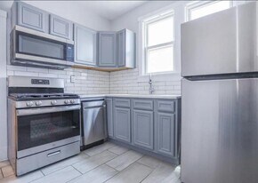 4301 W Wrightwood Ave in Chicago, IL - Building Photo