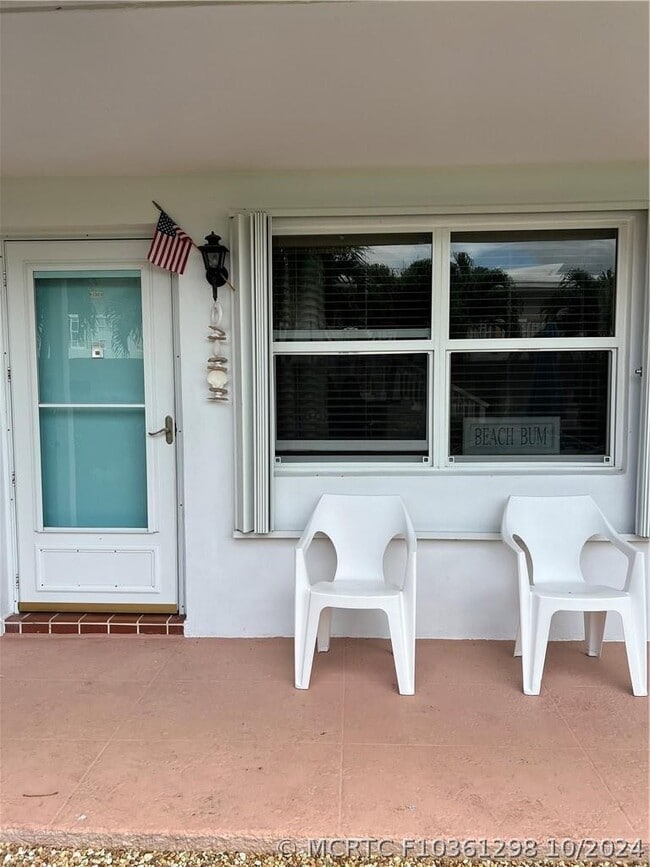 property at 228 Hibiscus Ave