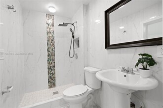 1041 NE 9th Ave in Fort Lauderdale, FL - Building Photo - Building Photo