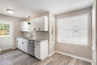 217 Maple St in Nashville, TN - Building Photo - Building Photo