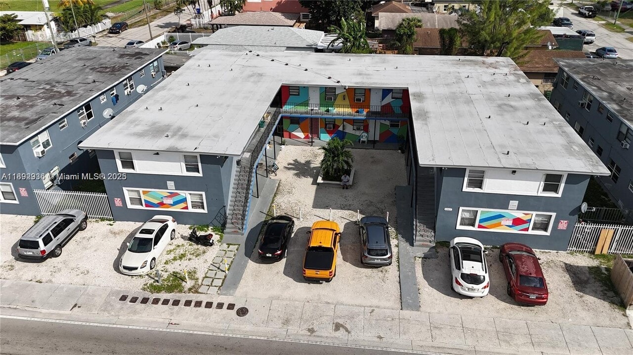 6511 NW 12th Ave in Miami, FL - Building Photo