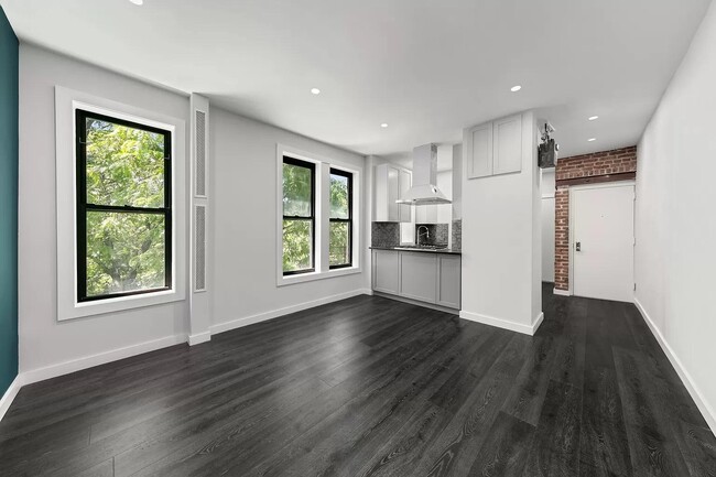 214 Bradhurst Ave. in New York, NY - Building Photo - Building Photo