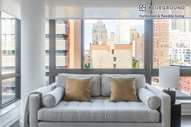 500 W 56th St in New York, NY - Foto de edificio - Building Photo