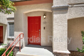 10220 Penrith Ave in Las Vegas, NV - Building Photo - Building Photo
