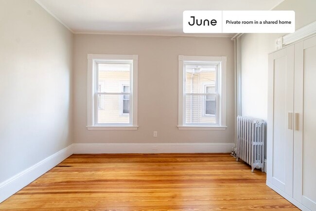 Room in Shared 5 bed/2 bath home in Brookline, MA - Building Photo - Building Photo