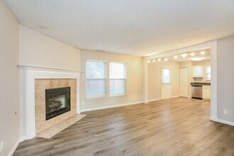 2014 Dutch Elm Dr in Indianapolis, IN - Building Photo - Building Photo