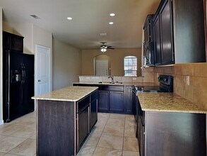 611 Jennie Marie Cir in Ferris, TX - Building Photo - Building Photo