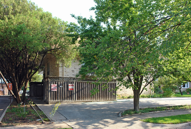 5711 Morningside Ave in Dallas, TX - Building Photo - Building Photo