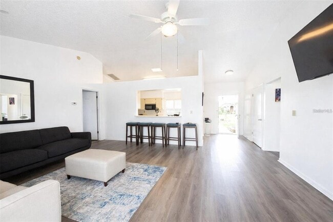 138 Valentino Ct in Davenport, FL - Building Photo - Building Photo