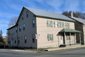 300 - 304 N Locust Point Rd in Mechanicsburg, PA - Building Photo