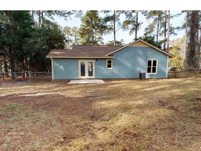 1515 Doncaster Dr in Fayetteville, NC - Building Photo - Building Photo