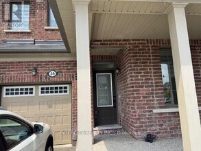 39 Divers Rd in Brampton, ON - Building Photo - Building Photo