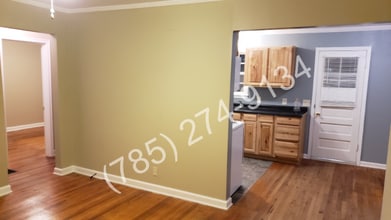 524 Montrose St in Salina, KS - Building Photo - Building Photo