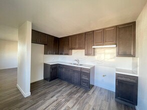 431 S G St in Lompoc, CA - Building Photo - Building Photo