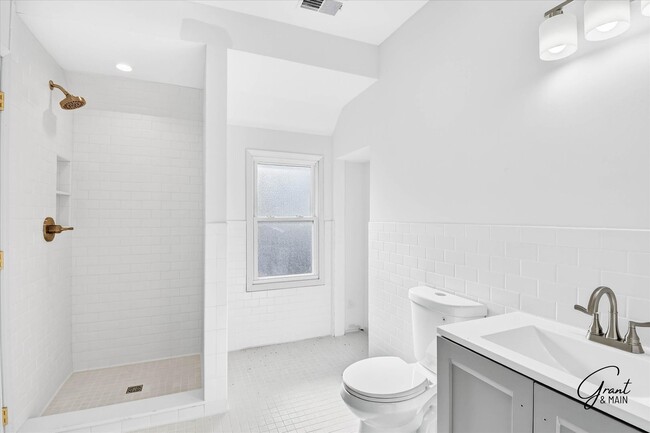 3175-3177 Jacob - Grit and Grind Ventures LLC, Unit 3177 Jacob in Hamtramck, MI - Building Photo - Building Photo