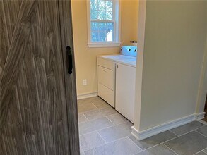 27 East Ave-Unit -B in Seekonk, MA - Building Photo - Building Photo