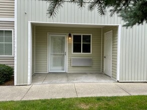 304 N Greensferry Rd in Post Falls, ID - Building Photo - Building Photo