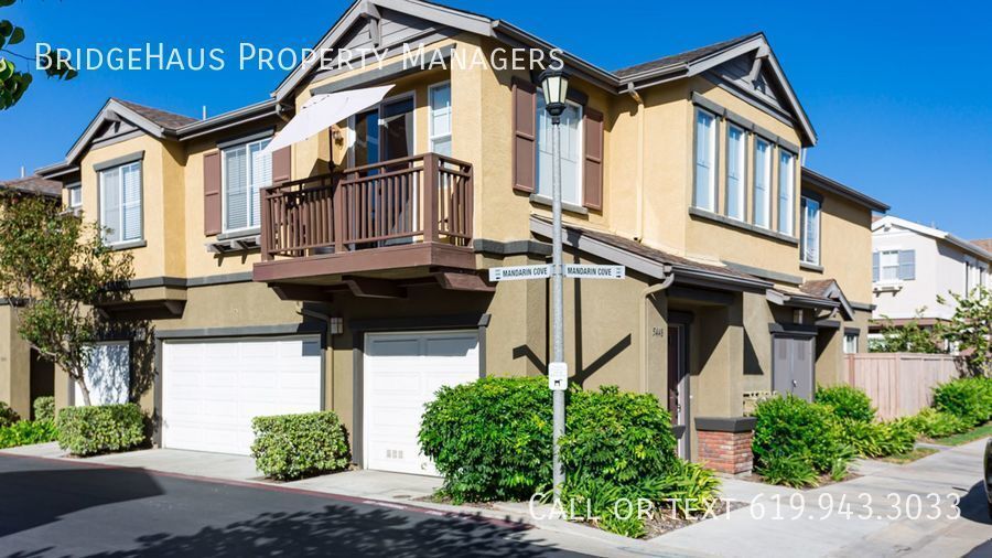 5448 Mandarin Cove in San Diego, CA - Foto de edificio