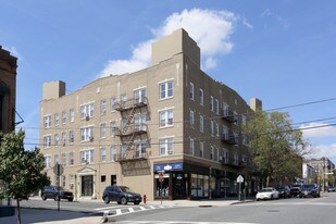 120 Midland Ave in Kearny, NJ - Building Photo