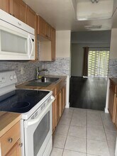 1500 Crescent Cir in Lake Park, FL - Building Photo - Building Photo