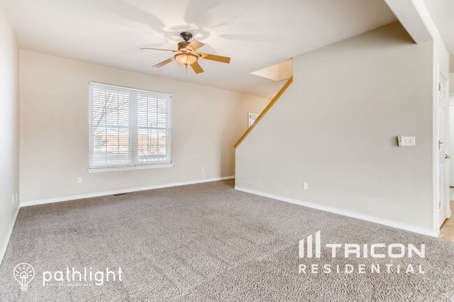 385 Longspur Dr in Brighton, CO - Building Photo - Building Photo